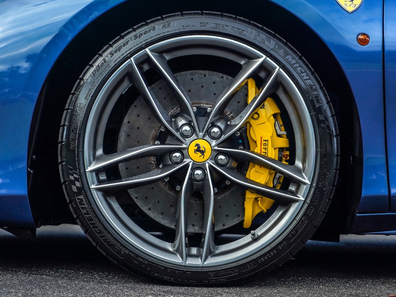 2017 Ferrari 488 Spider   - Photo 31 - Bonita Springs, FL 34134