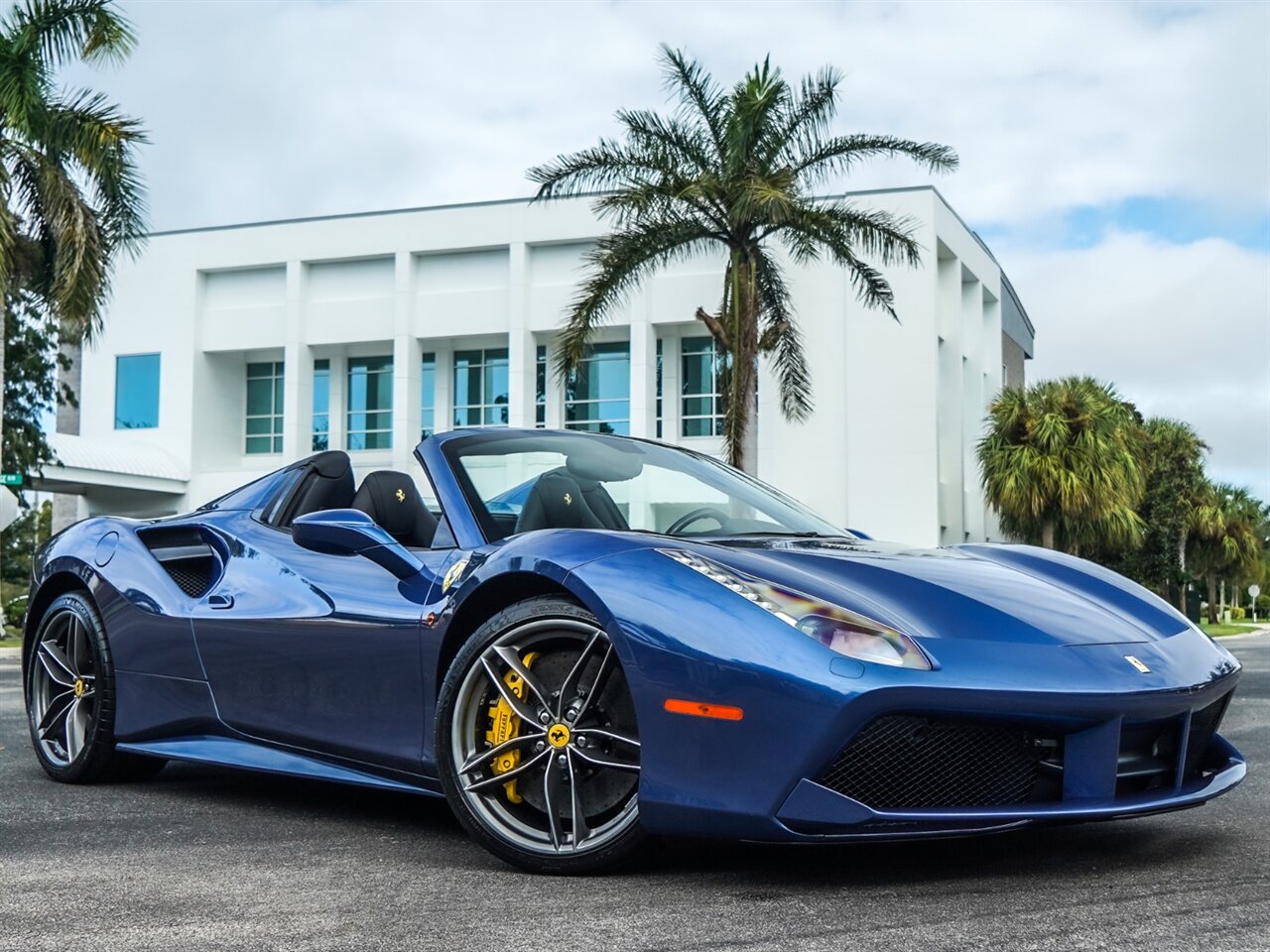 2017 Ferrari 488 Spider   - Photo 40 - Bonita Springs, FL 34134