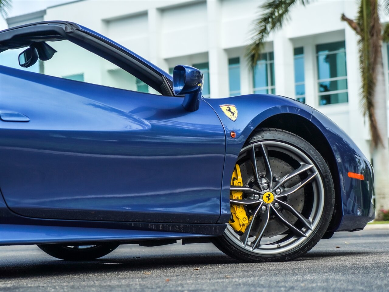 2017 Ferrari 488 Spider   - Photo 38 - Bonita Springs, FL 34134