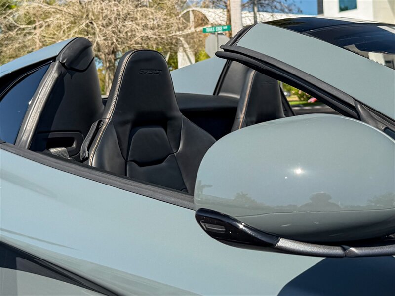 2016 McLaren 675LT Spider   - Photo 69 - Bonita Springs, FL 34134