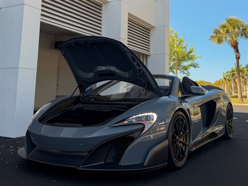 2016 McLaren 675LT Spider   - Photo 39 - Bonita Springs, FL 34134