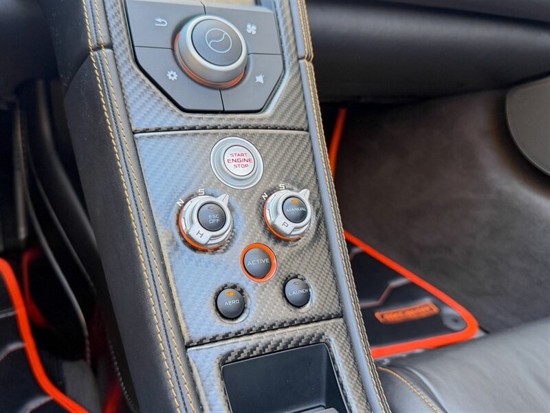 2016 McLaren 675LT Spider   - Photo 21 - Bonita Springs, FL 34134