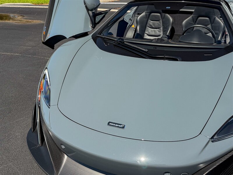 2016 McLaren 675LT Spider   - Photo 4 - Bonita Springs, FL 34134