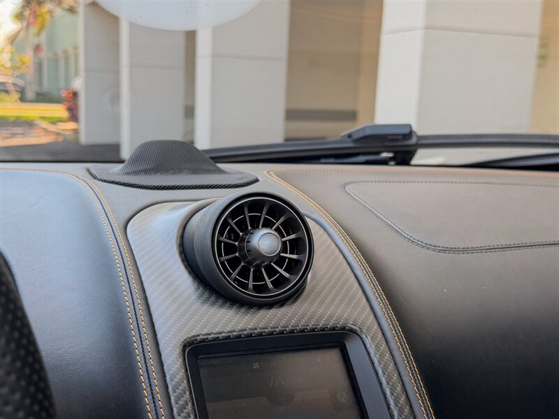 2016 McLaren 675LT Spider   - Photo 18 - Bonita Springs, FL 34134
