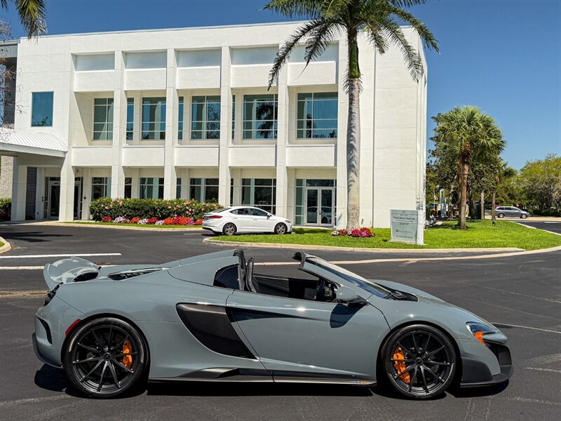 2016 McLaren 675LT Spider   - Photo 64 - Bonita Springs, FL 34134