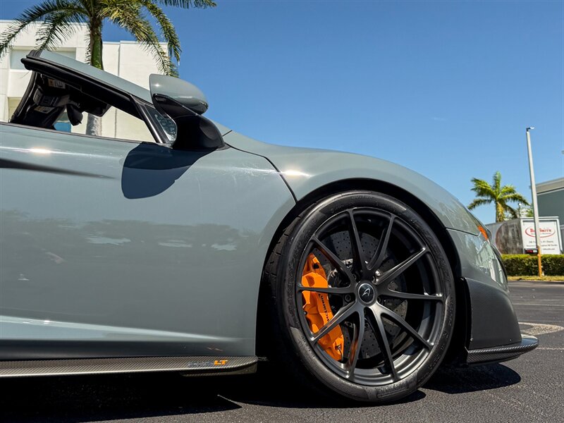 2016 McLaren 675LT Spider   - Photo 67 - Bonita Springs, FL 34134
