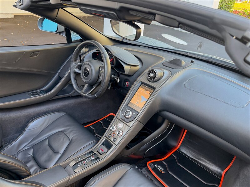 2016 McLaren 675LT Spider   - Photo 35 - Bonita Springs, FL 34134