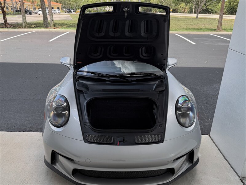 2024 Porsche 911 GT3 Touring - Photo 41 - Bonita Springs, FL 34134