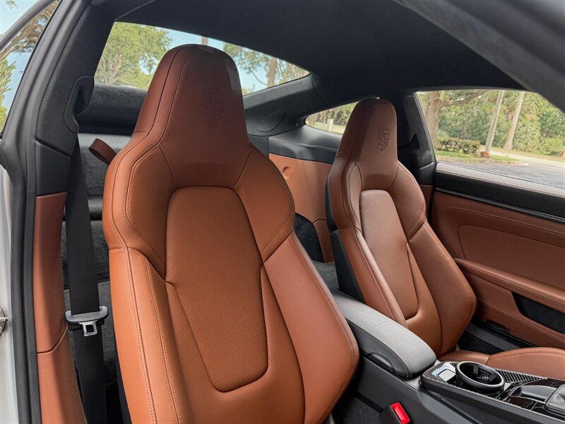 2024 Porsche 911 GT3 Touring - Photo 33 - Bonita Springs, FL 34134
