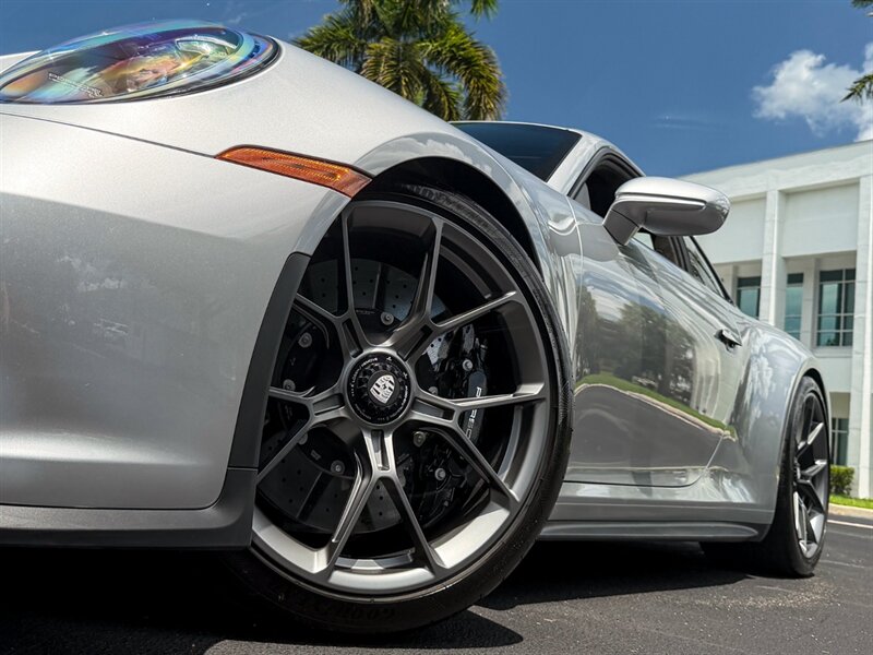 2024 Porsche 911 GT3 Touring - Photo 10 - Bonita Springs, FL 34134