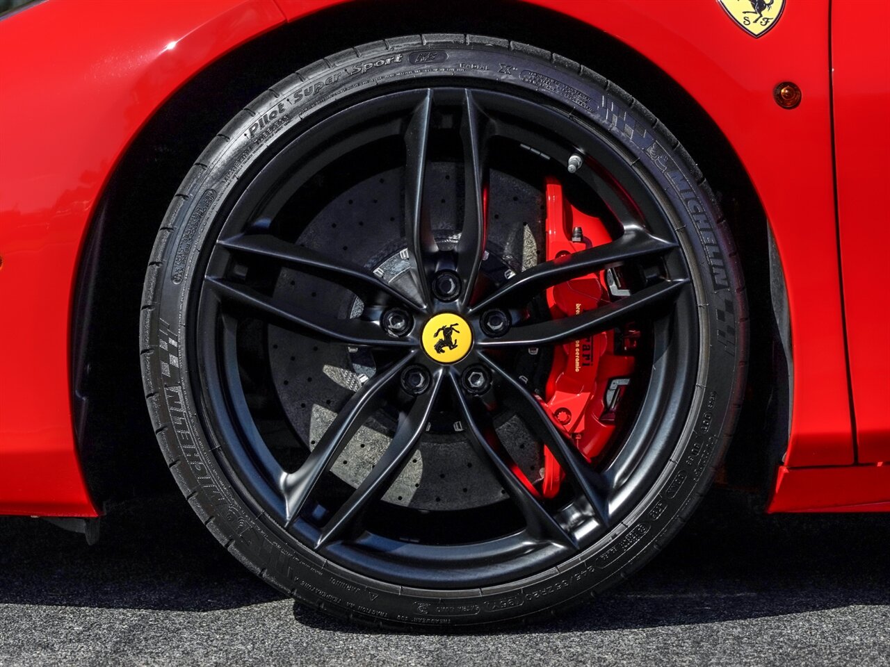 2016 Ferrari 488 GTB   - Photo 35 - Bonita Springs, FL 34134