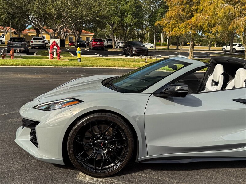 2024 Chevrolet Corvette Z06   - Photo 43 - Bonita Springs, FL 34134