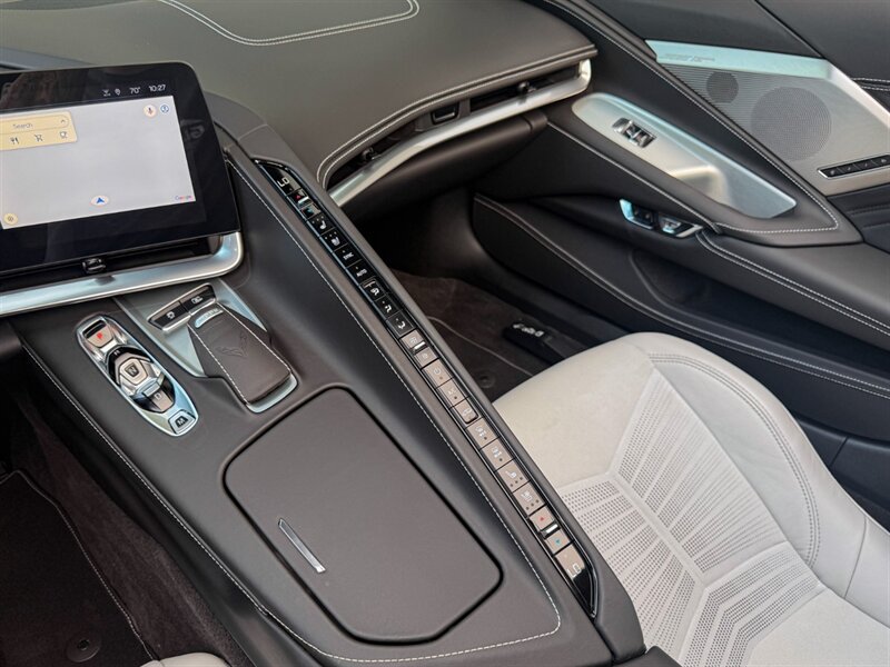 2024 Chevrolet Corvette Z06   - Photo 18 - Bonita Springs, FL 34134