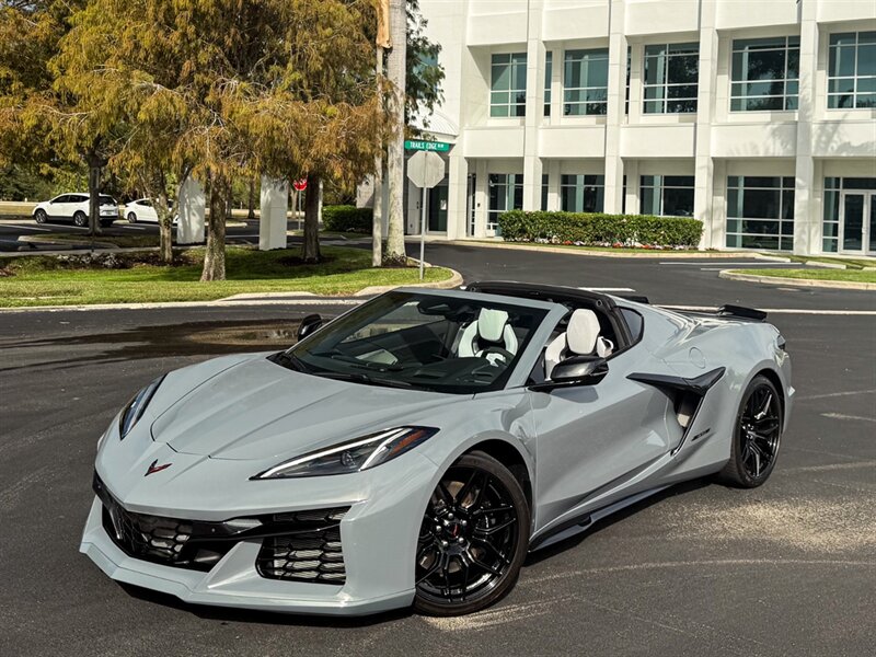 2024 Chevrolet Corvette Z06   - Photo 8 - Bonita Springs, FL 34134