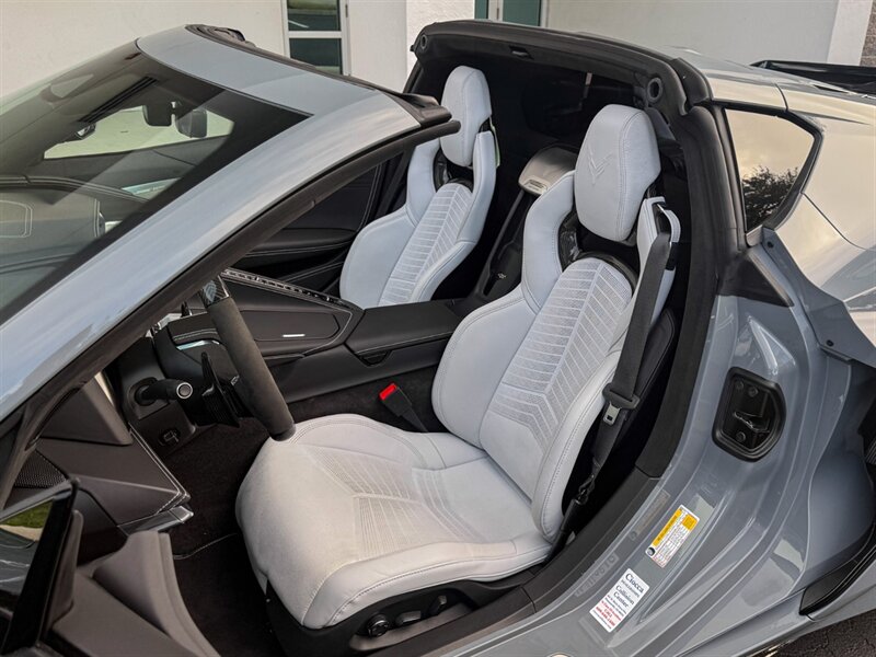 2024 Chevrolet Corvette Z06   - Photo 19 - Bonita Springs, FL 34134