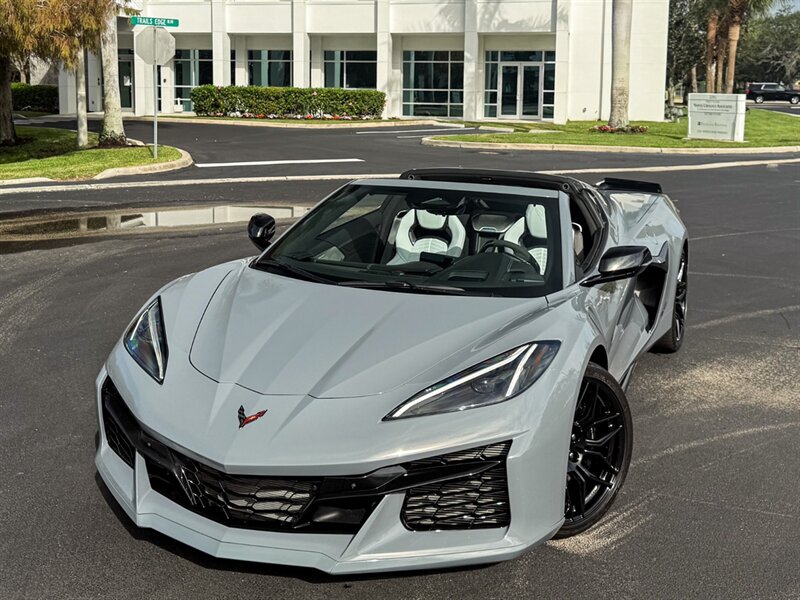 2024 Chevrolet Corvette Z06   - Photo 7 - Bonita Springs, FL 34134