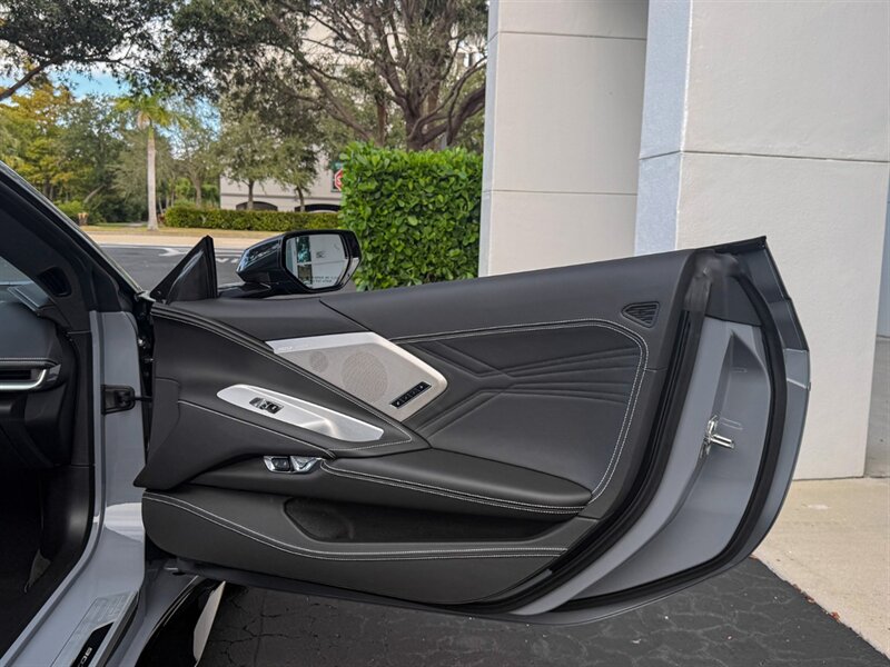 2024 Chevrolet Corvette Z06   - Photo 37 - Bonita Springs, FL 34134