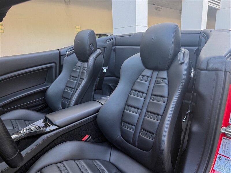2013 Ferrari California   - Photo 23 - Bonita Springs, FL 34134