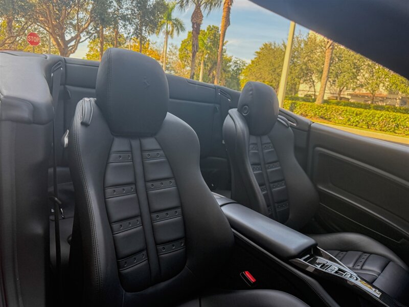 2013 Ferrari California   - Photo 32 - Bonita Springs, FL 34134