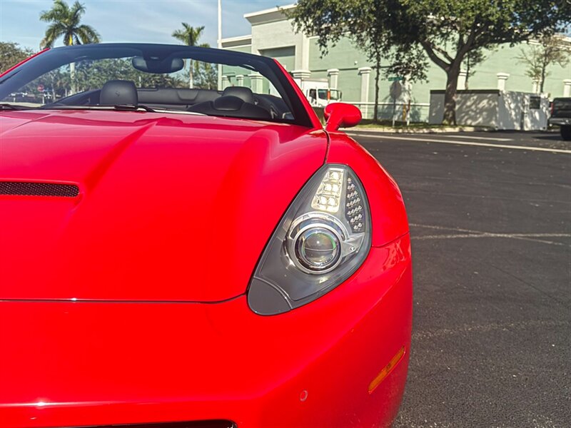 2013 Ferrari California   - Photo 3 - Bonita Springs, FL 34134