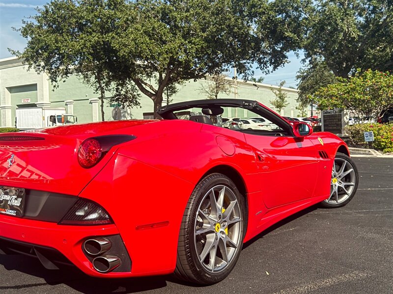 2013 Ferrari California   - Photo 60 - Bonita Springs, FL 34134