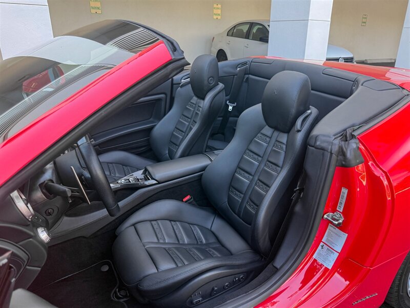 2013 Ferrari California   - Photo 22 - Bonita Springs, FL 34134