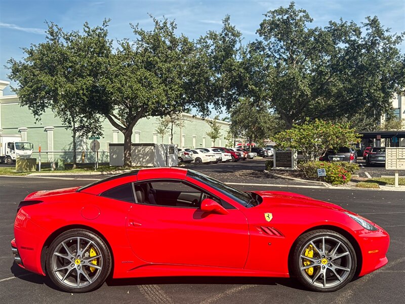 2013 Ferrari California   - Photo 71 - Bonita Springs, FL 34134