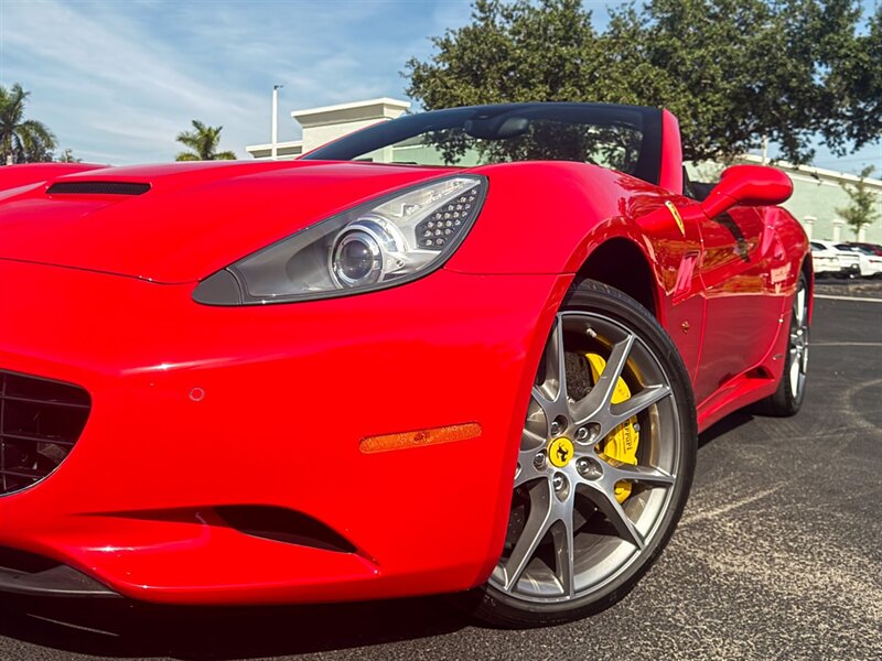 2013 Ferrari California   - Photo 11 - Bonita Springs, FL 34134