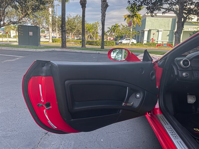 2013 Ferrari California   - Photo 20 - Bonita Springs, FL 34134