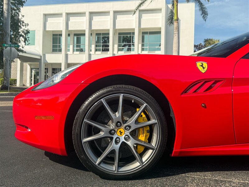 2013 Ferrari California   - Photo 43 - Bonita Springs, FL 34134