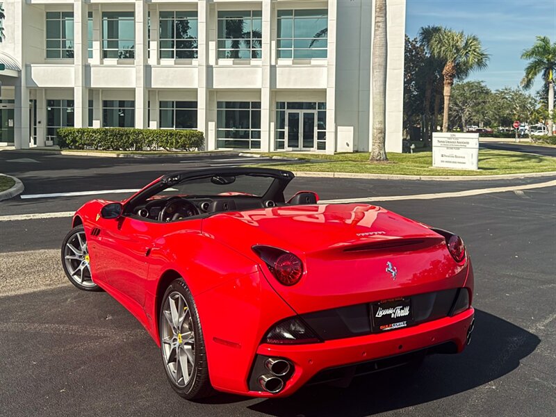 2013 Ferrari California   - Photo 45 - Bonita Springs, FL 34134