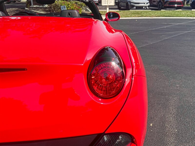 2013 Ferrari California   - Photo 56 - Bonita Springs, FL 34134