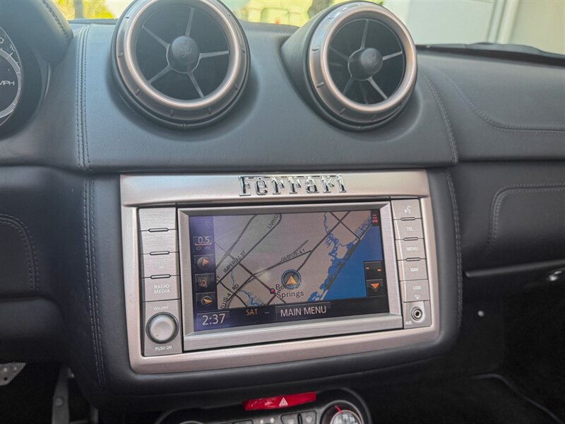 2013 Ferrari California   - Photo 16 - Bonita Springs, FL 34134