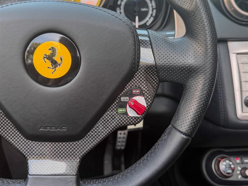 2013 Ferrari California   - Photo 30 - Bonita Springs, FL 34134