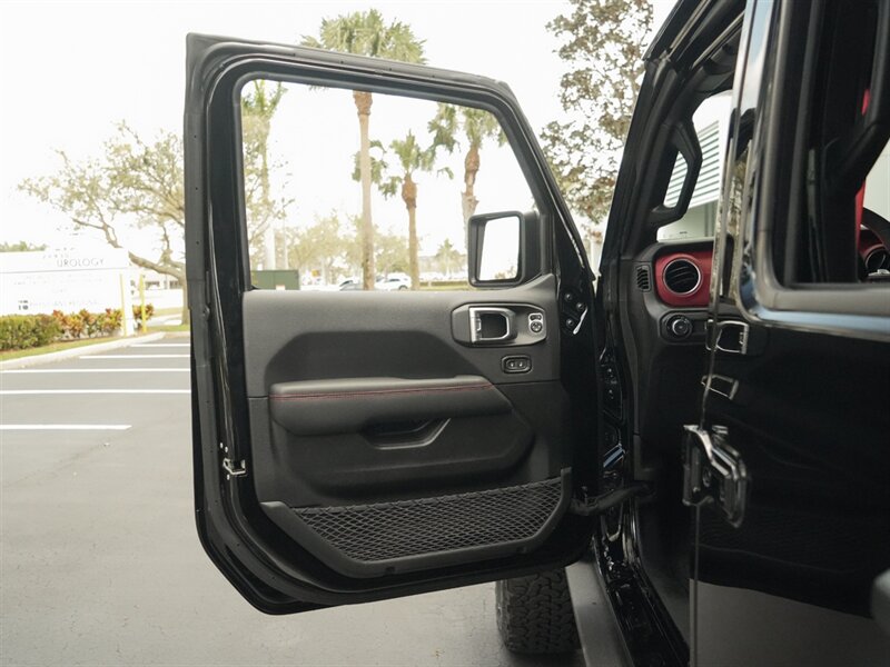 2023 Jeep Wrangler Rubicon 392 20th Anniversary   - Photo 24 - Bonita Springs, FL 34134