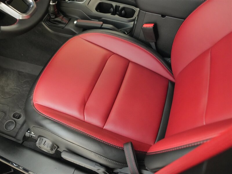 2023 Jeep Wrangler Rubicon 392 20th Anniversary   - Photo 23 - Bonita Springs, FL 34134