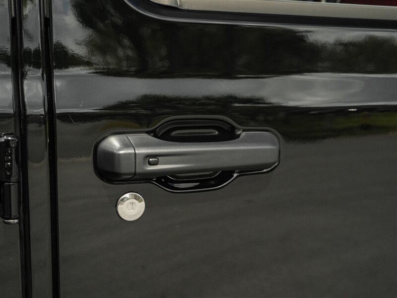 2023 Jeep Wrangler Rubicon 392 20th Anniversary   - Photo 66 - Bonita Springs, FL 34134