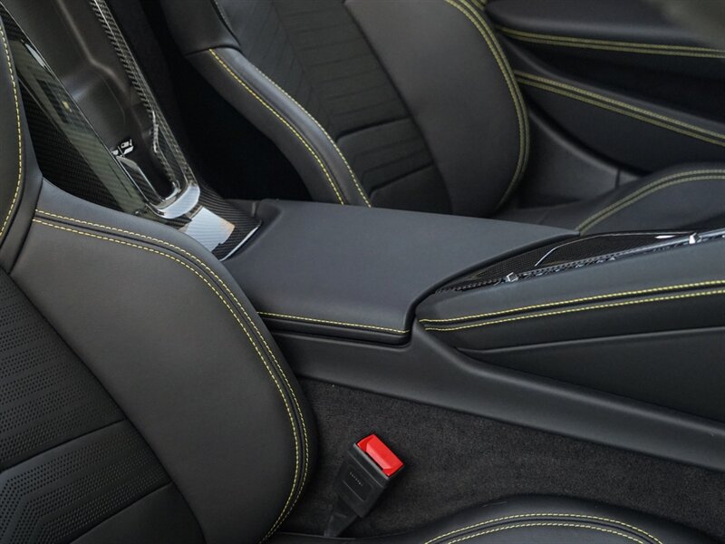 2023 Chevrolet Corvette Z06   - Photo 42 - Bonita Springs, FL 34134