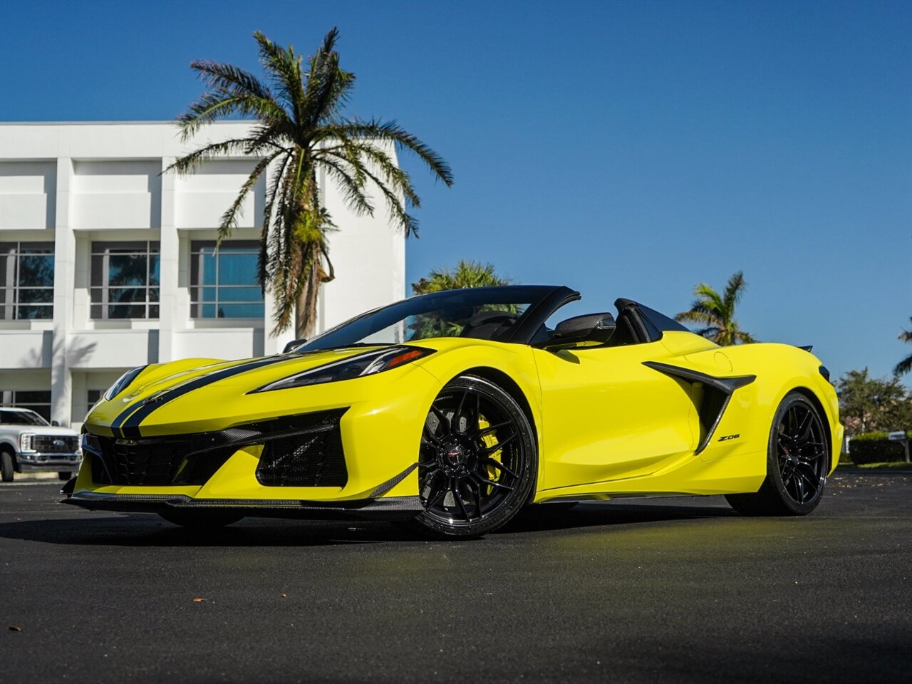 2023 Chevrolet Corvette Z06   - Photo 13 - Bonita Springs, FL 34134