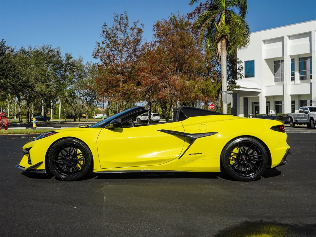 2023 Chevrolet Corvette Z06   - Photo 47 - Bonita Springs, FL 34134