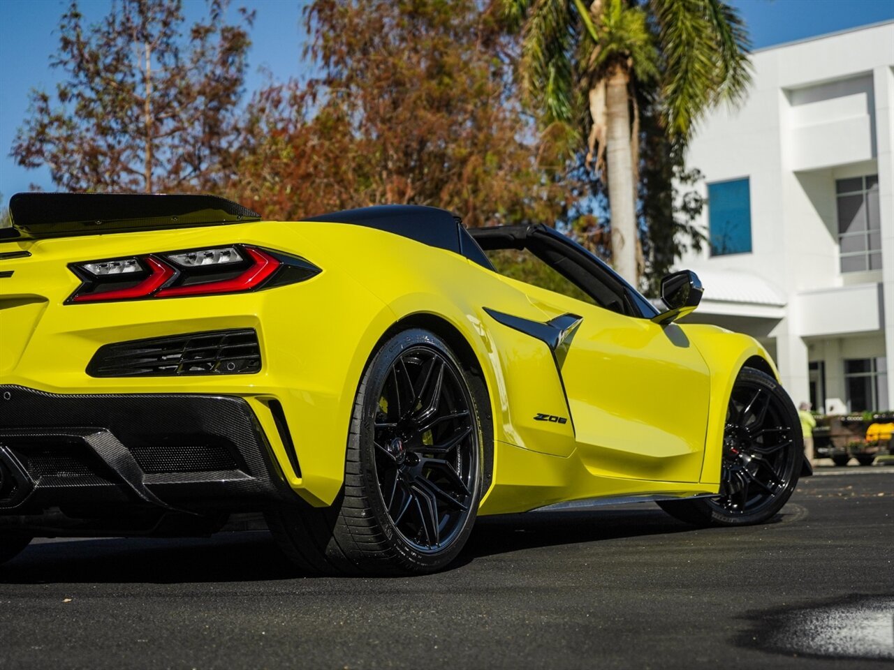 2023 Chevrolet Corvette Z06   - Photo 74 - Bonita Springs, FL 34134