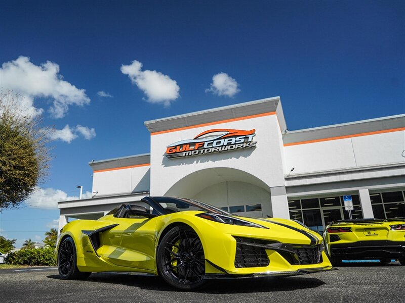 2023 Chevrolet Corvette Z06   - Photo 1 - Bonita Springs, FL 34134