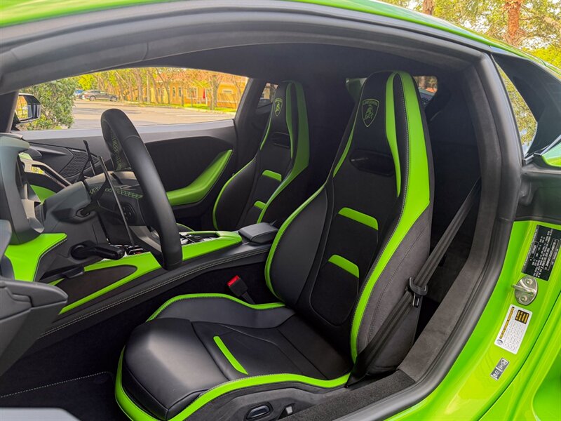 2026 Lamborghini Temerario - Photo 17 - Bonita Springs, FL 34134