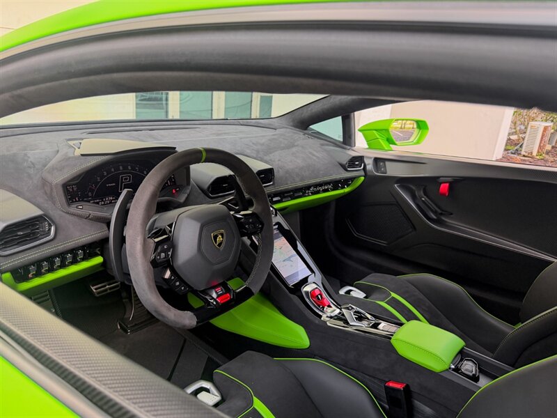 2026 Lamborghini Temerario - Photo 2 - Bonita Springs, FL 34134