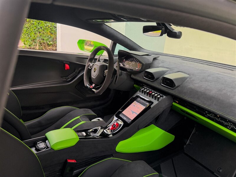 2026 Lamborghini Temerario - Photo 25 - Bonita Springs, FL 34134