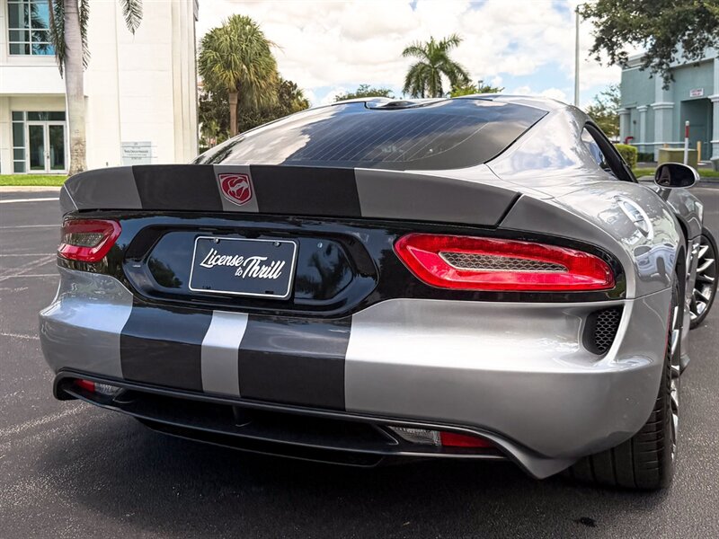 2017 Dodge Viper GTS   - Photo 55 - Bonita Springs, FL 34134