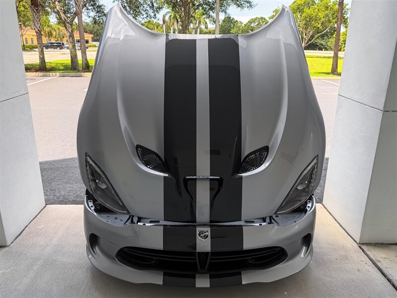 2017 Dodge Viper GTS   - Photo 36 - Bonita Springs, FL 34134