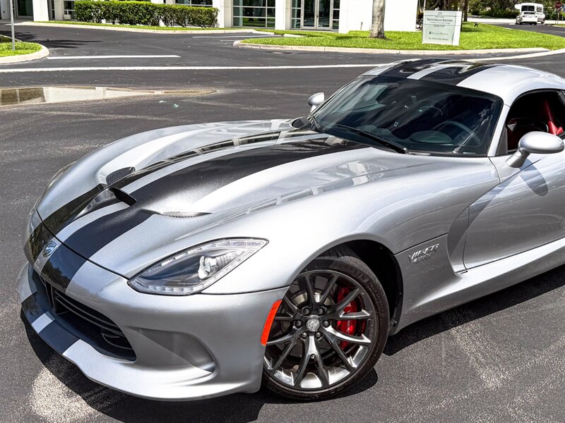 2017 Dodge Viper GTS   - Photo 9 - Bonita Springs, FL 34134