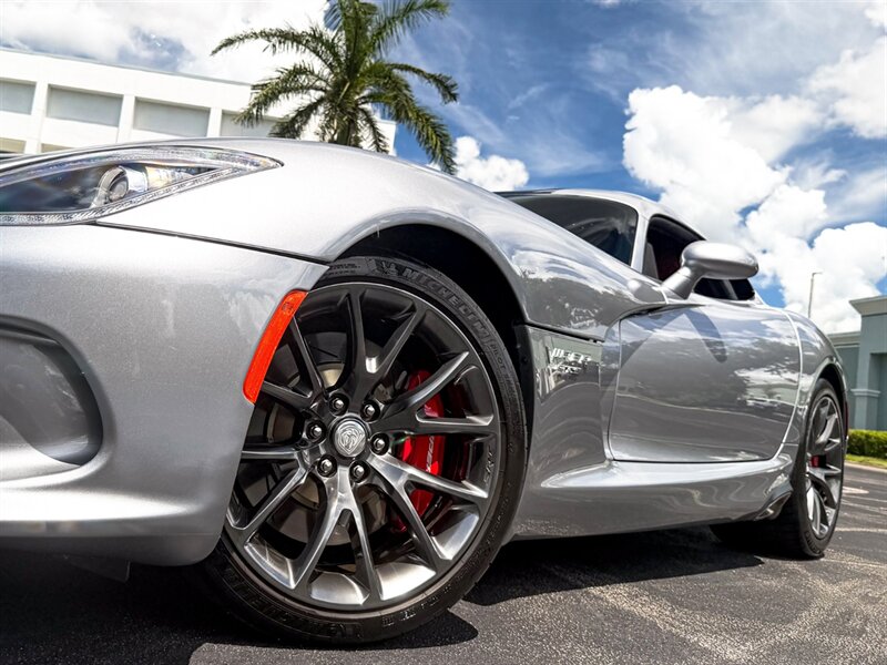 2017 Dodge Viper GTS   - Photo 11 - Bonita Springs, FL 34134