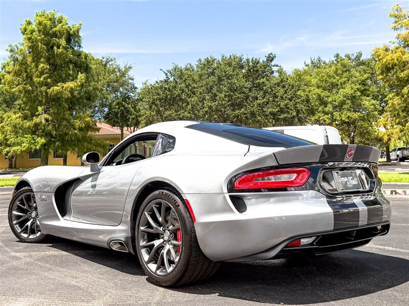2017 Dodge Viper GTS   - Photo 43 - Bonita Springs, FL 34134